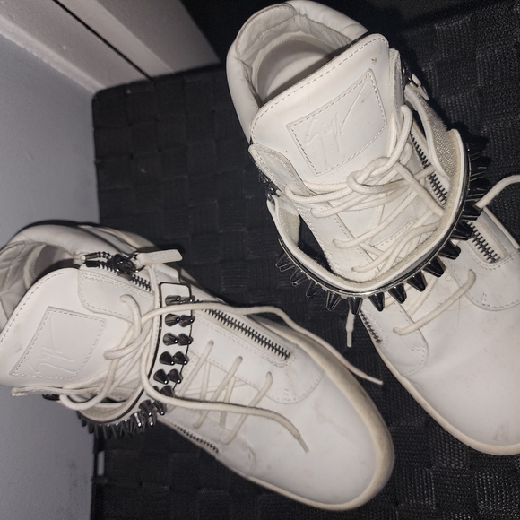 White guiseppe zanotti  sneakers. Size 46 - Picture 3 of 3